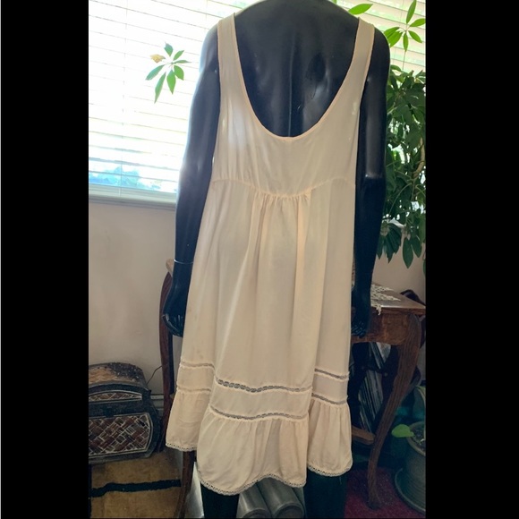 High-Low Cream/Peach Dress by “INTIMATES” - Picture 2 of 6
